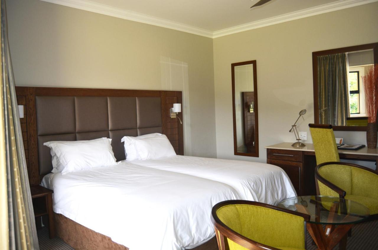 Premier Resort Mpongo Private Game Reserve Macleantown Exterior foto